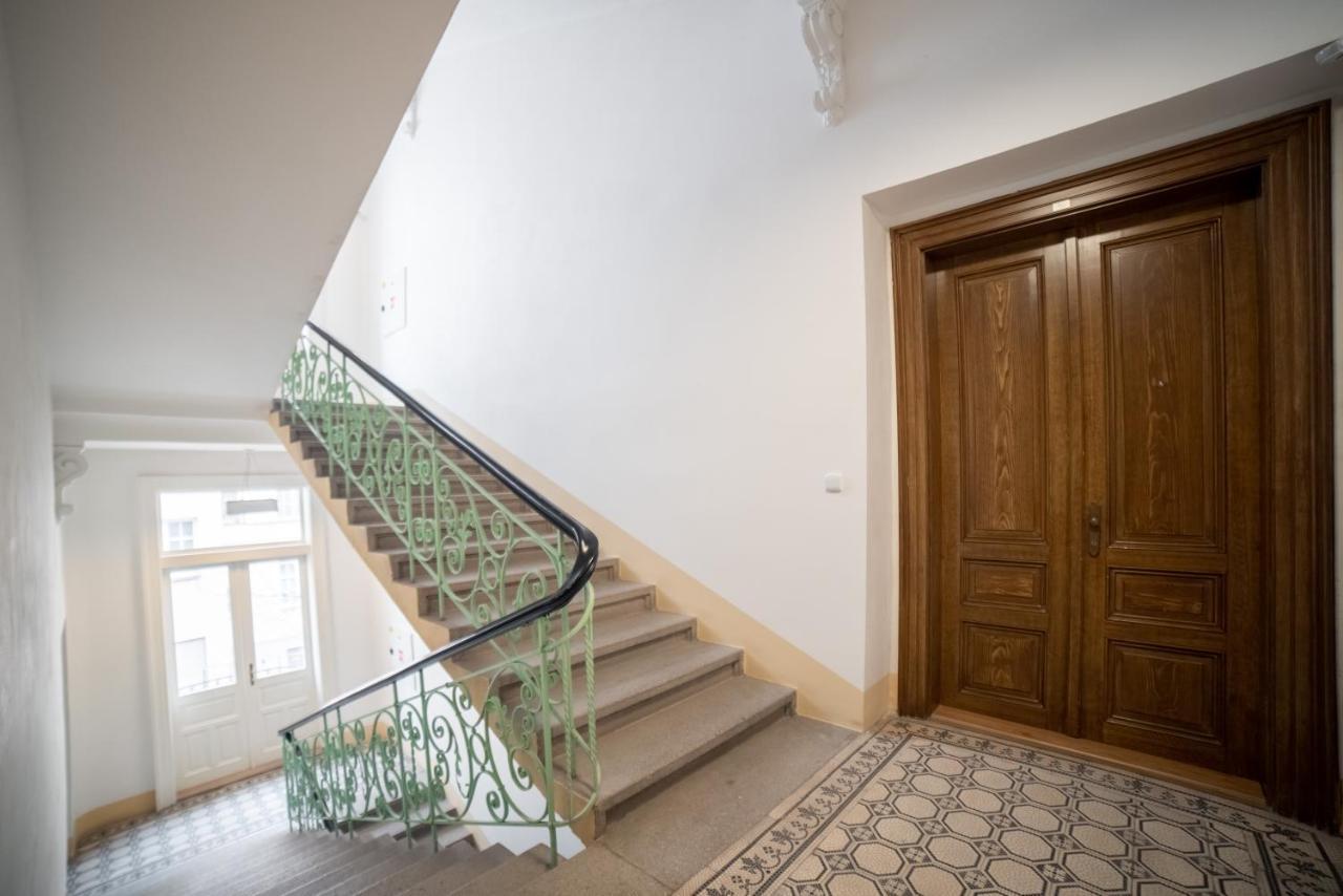 New Apartments Near Dancing House Prague Extérieur photo