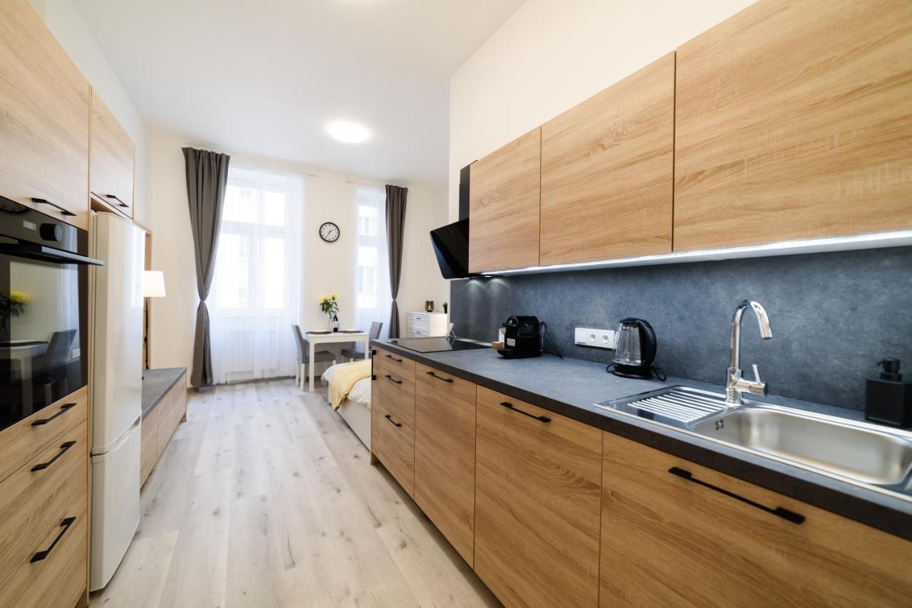 New Apartments Near Dancing House Prague Extérieur photo