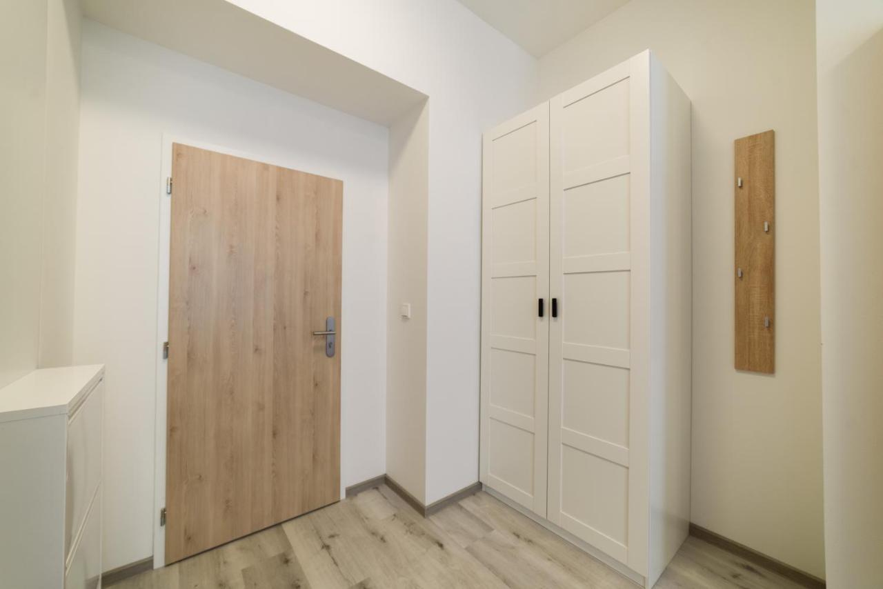 New Apartments Near Dancing House Prague Extérieur photo