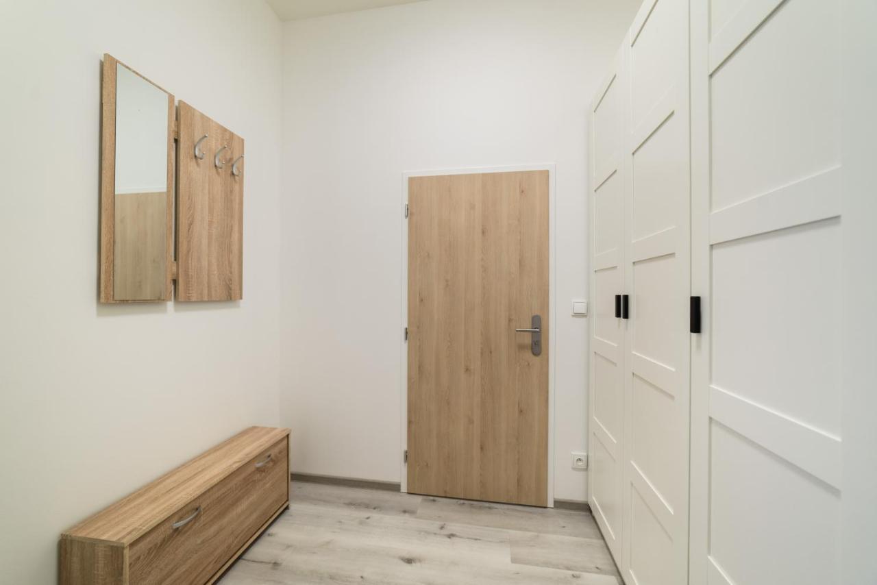 New Apartments Near Dancing House Prague Extérieur photo