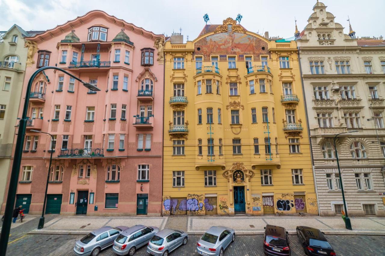 New Apartments Near Dancing House Prague Extérieur photo